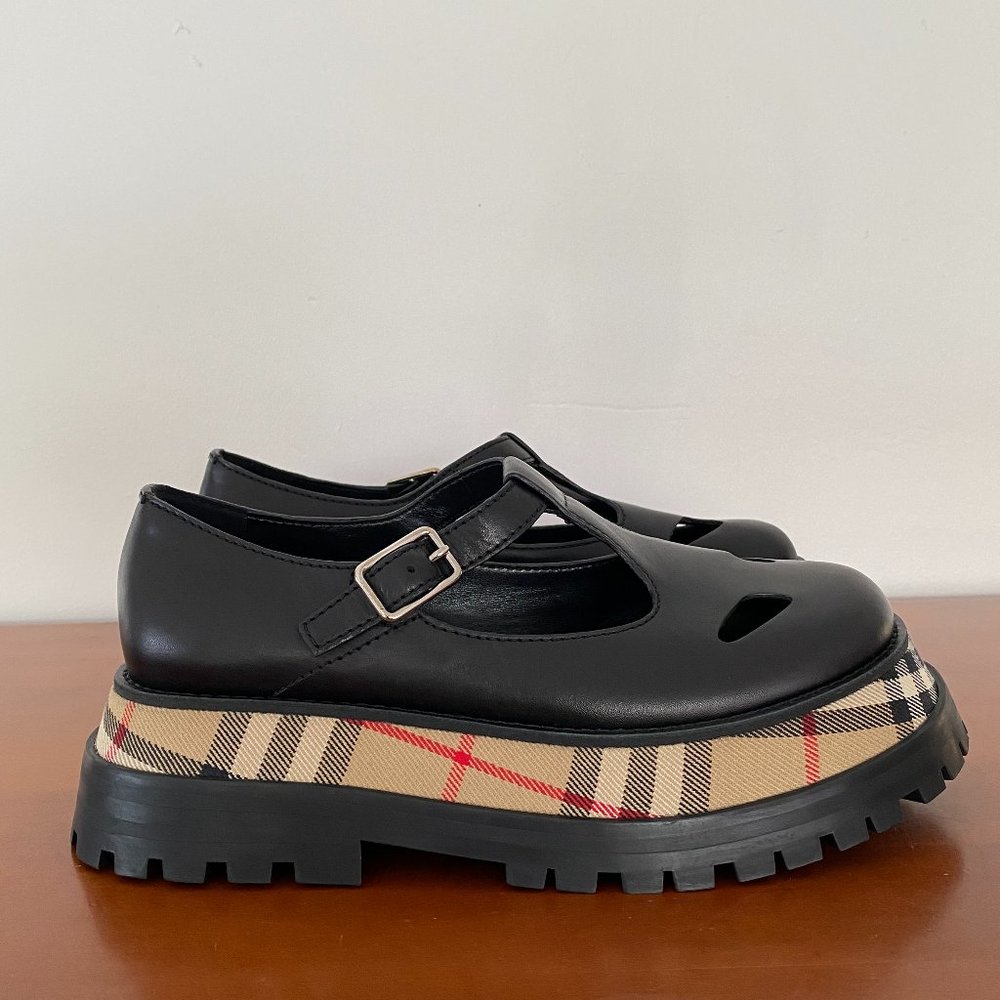 Loafer in leather with tartan fabric Burberry